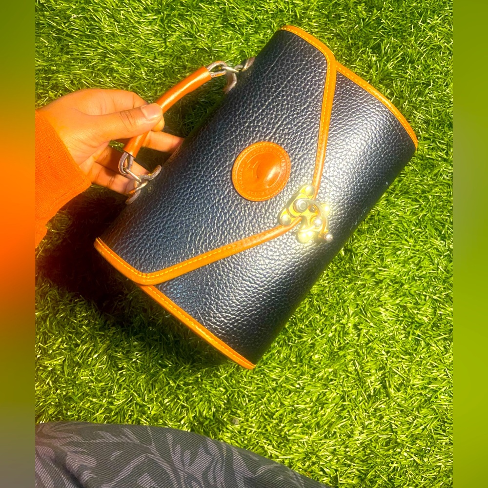 Hand bag